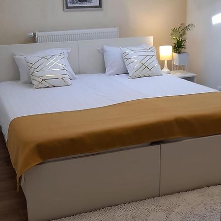 Elite Apartment Jasmina Bihac Bagian luar foto
